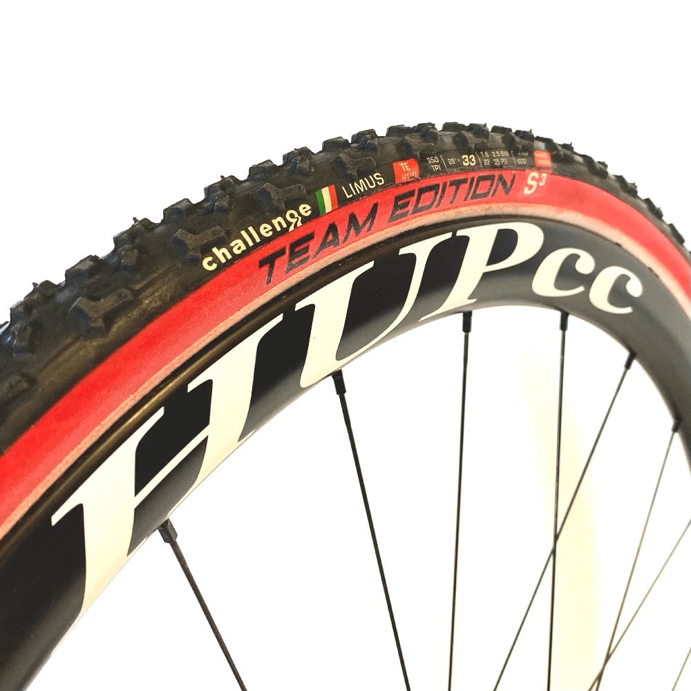 Brands Challenge Limus TE Tubular Cyclocross Tyre 700c X 33c (Red Wall Ltd Edition) 1 Brands Challenge Limus TE Tubular Cyclocross Tyre 700c X 33c (Red Wall Ltd Edition)